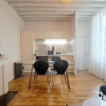 Appartement Centre Vieux Tours Dans Immeuble Historique 3P Exterior photo